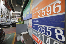 꼼수 인상 땐 징역 3년·전량몰수…정부, 기름값 폭리 주유소에 철퇴