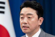 강훈식 