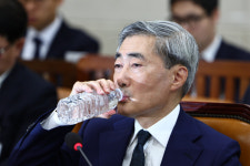 중동전쟁 2차 파급효과? 통화정책 써야…신현송, 물가안정 강조