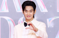 '활동 재개' 김수현, 본격 연기 복귀 시동?…