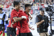 '모레노호' 산뜻한 출발…한국, 에콰도르 3-0 완파
