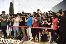 [스타캐스트] 오늘도, 외모는 리즈…수지, 부산에서도 예쁨