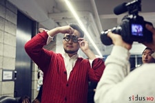 [네이버 연예] 기적 같은 godDAY를 위한 1단계! 지오디의 자켓 촬영, 녹음실 초밀착기!