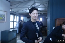 [스타캐스트] 동에번쩍 서에번쩍! 현실훈남 이제훈의 영화 탐정 홍길동: 사라진 마을 비하인드 스토리 