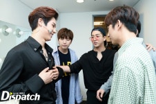 [스타캐스트] B1A3가 응원한다…신우, 오늘은 햄릿 데이 