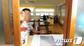 10대 괴한 둔기사고 발생한 초등학교 교실