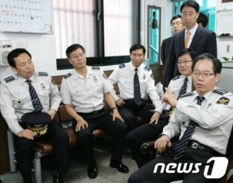 김기용 경찰청장, 서울역파출소 방문