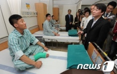국군수도병원 방문한 안철수 후보