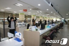 진천군청 종합민원실이 확 변했다.