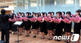 건국대병원, 유방암환우회 합창단 정오의 음악회