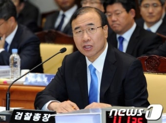 질의에 답하는 한상대 검찰총장