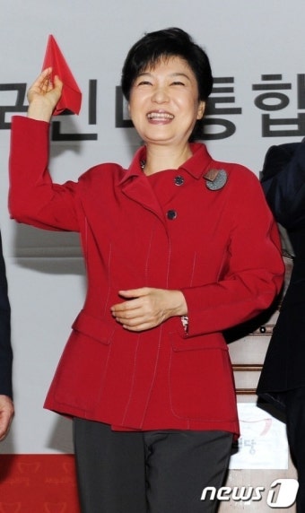 박근혜 후보, 광주서 '대선승리' 기원