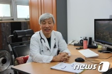 12년간 네팔 의료봉사 김안식 원장, 평화요양병원에 새 둥지