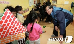 어린이집에 간 박원순 시장