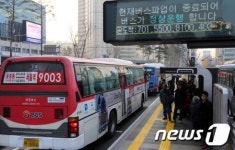 버스 운행재개..“교통대란 피했다”