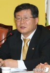 부마항쟁법에 대한 설명하는 설훈 의원