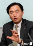 기자회견 갖는 검사 성추문 상대女 변호인