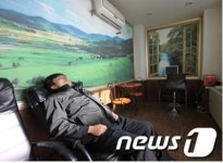 도공 함양주유소, 산소방 설치…졸음운전 하지 마세요.