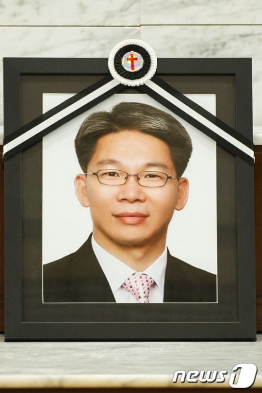 서경, 이춘석 의원 주식 차명거래 의혹 조사 본격화...차모씨 등 8명 소환.RequestParam: 서울경찰청, 금융범죄수사대, 이춘석, 주식 차명거래, 의혹, 조사, 차모씨, 관련자, 소환, 경찰, 조사팀, 의원실, 관계자, 수사, 사안, 철저조사, 사실 밝히기, 관심, 보도, 소식, 주목, 최신 소식, 계속 보도.