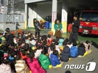 [단신]사천 꽃나라유치원 소방안전 체험교육 가져