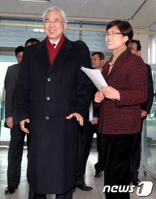 서울 무학여고 화재로 교육부와 교육청, 학교가 촉각, 대책 마련 및 수습 노력, 원인 조사에 박차