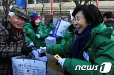 다일복지재단, 25번째 거리성탄예배 열어…하늘에는 영광을, 땅에는 평화를