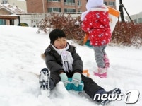 울산, 폭설로 지각사태 속출...일부 학교선 휴업