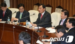 모두발언하는 박기춘 원내대표