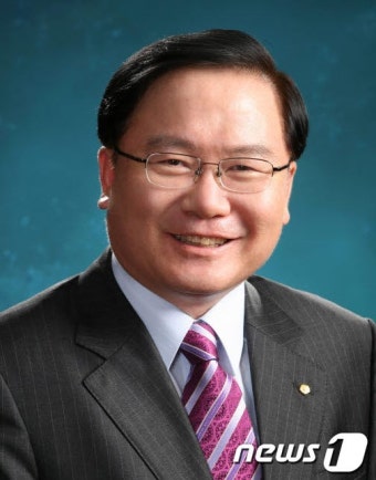 靑, 헌재소장 후보자에 이동흡 전 헌법재판관 지명(종합)