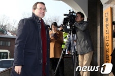 접견 장소 잘못 찾은 주한 프랑스 대사