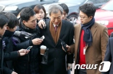 인수위 찾은 안호영 외교통상부 1차관