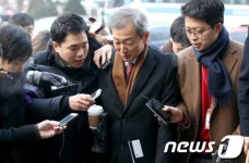 이른아침 인수위 찾은 안호영 외교통상부 1차관