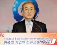 축사하는 박태호 통삽교섭본부장