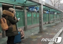 하염없이 택시 기다리는 울산시민들