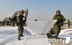 [단신]해군6전단, 피폭활주로 긴급복구작전