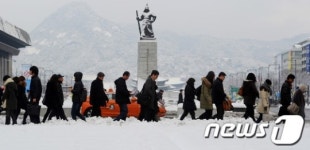 눈밭 속 출근길