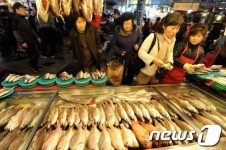 부전시장, 설 장보러 온 시민들로 북적북적