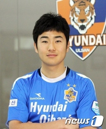 [프로축구] 울산현대 김성환, 이완 영입