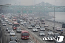 서울 자동차전용도로, 겨우내 묵은 때 벗는다