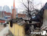 울산 대형 산불, 재로 남은 건물