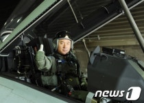 [단신]박신규 공군작전사령관, 16전투비행단 대비태세 점검