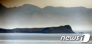 월내도 옆 北 군함