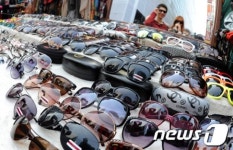 화창한 봄 햇살, 선글라스가 필요해!