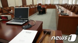행안위 법안심사소위 연기