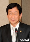 진영 장관, 국민행복연금위원회 첫 회의 참석