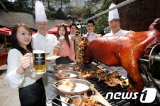 르네상스 서울 호텔, 도심 숲 속 야외 비어 가든 개장