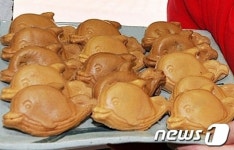 [인터뷰] 울산 장생포 명물 ‘고래빵’ 만든 최향감씨