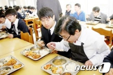 권영세 안동시장, 안동고 일일명예교장