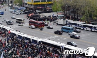 5.1 노동절 노동자대회, 배치된 경찰