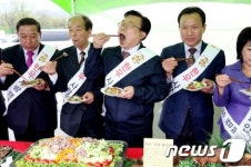 이동필 장관, 바로 이 맛이야
